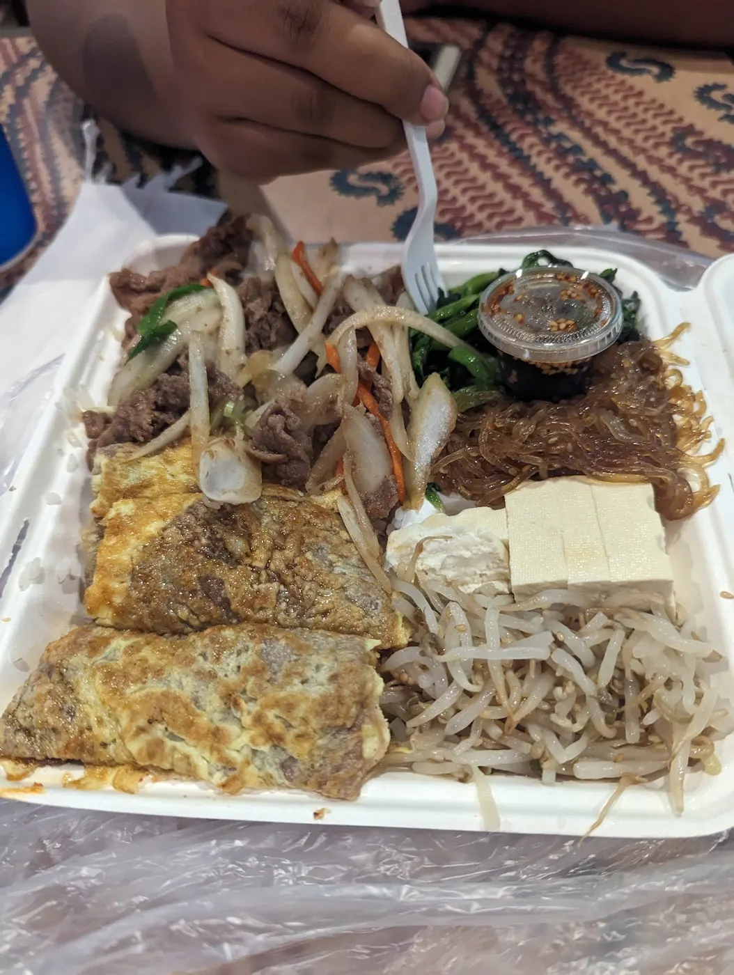 Mixed plate with meat jun, beef, long rice and tofu